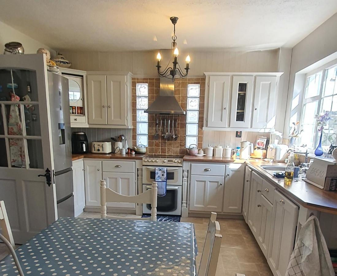 124 ,Castlelawn Heights, Headford Road Galway Homestay Zewnętrze zdjęcie